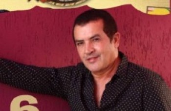 'Fé e cansaço', diz Beto Barbosa após sessão de quimioterapia