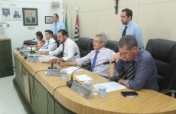 Sessões das câmaras voltam em fevereiro