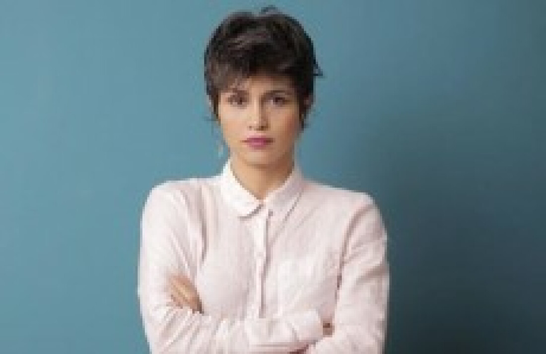 Nanda Costa brinca com "saída do armário"