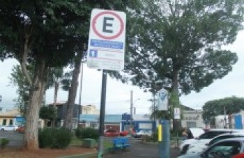 Emissão para idosos tem queda de 14%