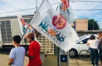 Carreata pró-Haddad movimenta o centro