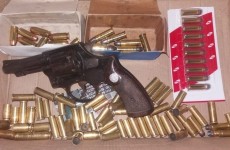 Três são detidos com armas em Itaquá