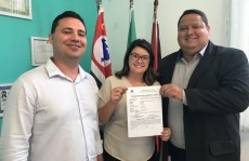 Prefeitura entrega alvará ao Grupo Buscarioli