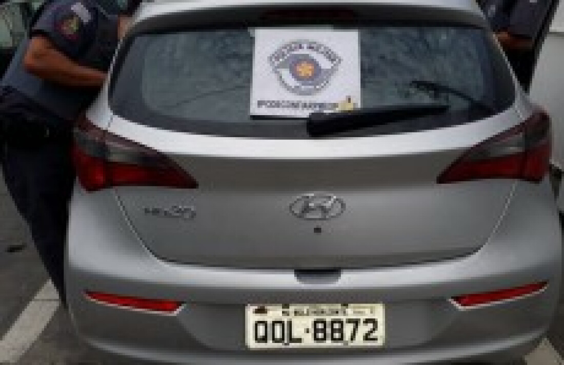 Três veículos são recuperados em Itaquá