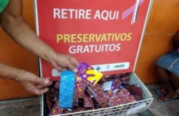 Ação contra Aids é realizada em locais públicos de Itaquá