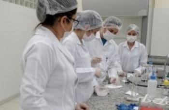 Farmácia recebe conceito 4 do MEC