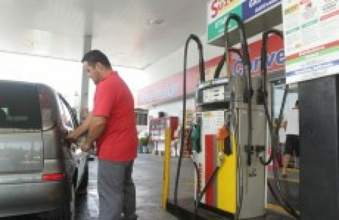Cai valor da gasolina na região