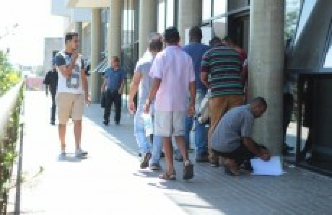 termina hoje entrega de currículo para trabalhar fora