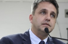 Presidência da câmara tem quatro pretendentes