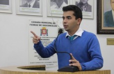 Renatinho critica serviços que competem à zeladoria