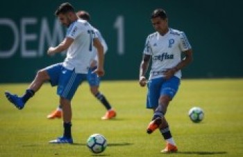 Sem Dudu, Verdão improvisa ataque