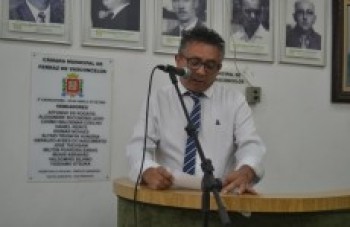 Neto Cambiri pede reparo na rede de esgoto da Vila Cristina