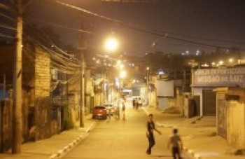 Nova iluminação do Badra é concluída após 3 semanas