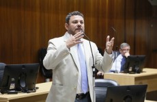 Sindicato dos taxistas critica lei de regulamentação do Uber