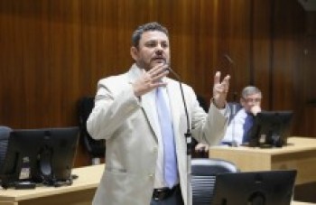 Sindicato dos taxistas critica lei de regulamentação do Uber