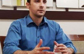 Especialista orienta como prevenir inflamação no ouvido