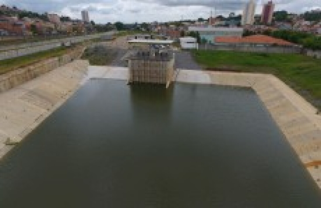 Piscinão de Poá evita enchentes