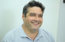 Programa oferece 100 vagas para telemarketing e serviços