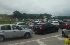 Movimento na rodovia provoca atraso em ônibus