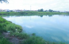 Calor atrai pessoas para as represas