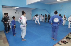 Secretaria oferece aulas para aprender Jiu-Jitsu
