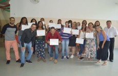 Estudantes concluem curso de controlador de acesso