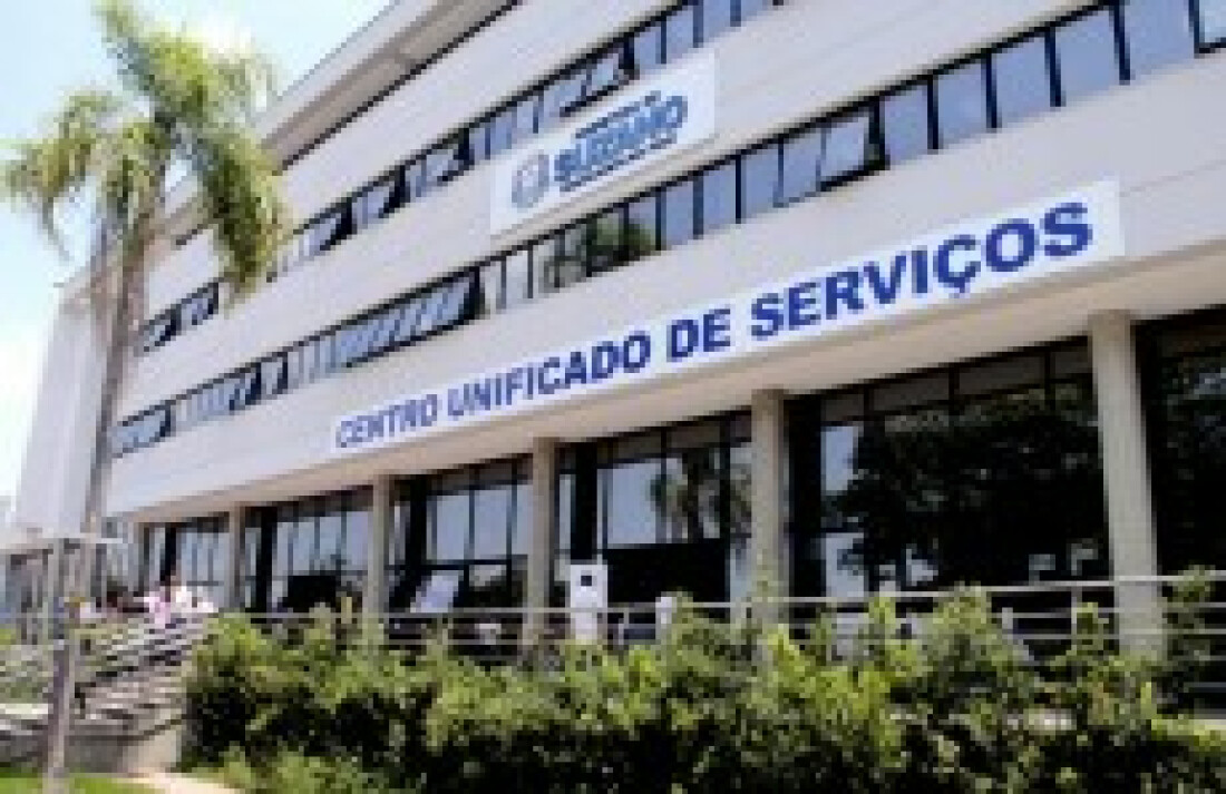Projeto leva 1,5 mil pessoas para entrevista de trabalho