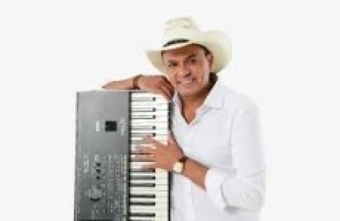 Náutico celebra 86 anos com show-baile de Frank Aguiar