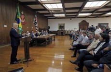 Governador assina autorização para Bom Prato de Jundiapeba