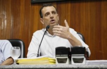 Deputados defendem limites na proposta