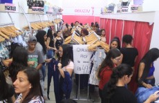 Comércio ferve a três dias do feriado