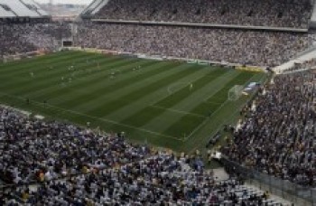 Corinthians firma parceria com IBM para equipar o estádio em Itaquera