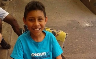 Jovem encontra esperança em tratamento com células-tronco