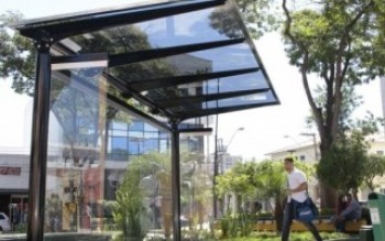 Abrigos são instalados em 47 pontos