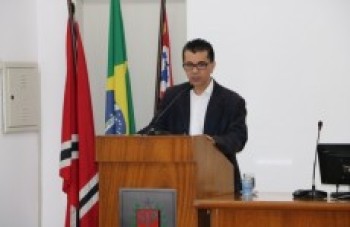 Liminar reconduz Fábia à prefeitura da cidade