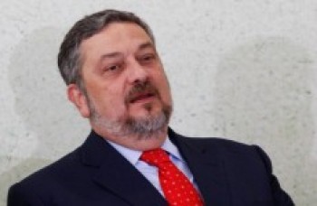 Palocci cumprirá pena em prisão domiciliar