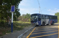 Parada de ônibus na Nova Poá é revitalizada