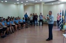 Secretaria conclui formação de feirantes e costureiros