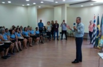 Secretaria conclui formação de feirantes e costureiros