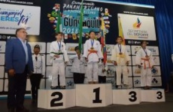 Judoca de 11 anos conquista ouro em torneios no Equador