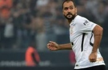 Corinthians joga contra Grêmio na despedida de Danilo e Jair Ventura