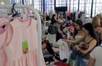 Bazar Solidário atrai grande público no último dia da ação