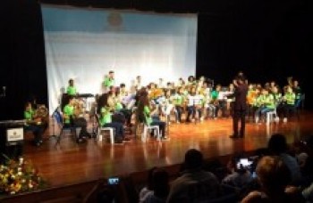 Bandas de Mogi vencem na capital