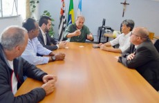 Prefeitura fecha parceria para ter frente de trabalho