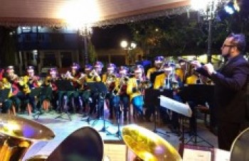 Músico Tom Jobim ganha uma homenagem na Praça da Bandeira