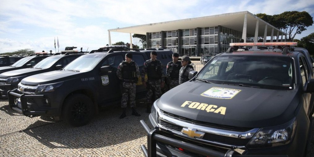 Mais de 650 policiais chegam a Brasília para compor a Força Nacional