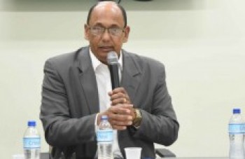 Vereador Evaristo questiona desmonte de plano de saúde