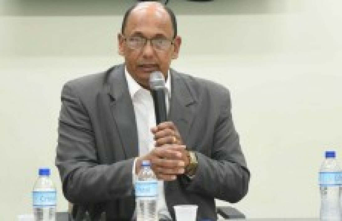 Vereador Evaristo questiona desmonte de plano de saúde