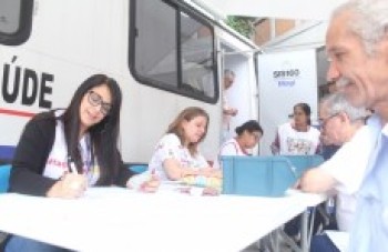 Campanha realiza mais de 300 testes preventivos à população