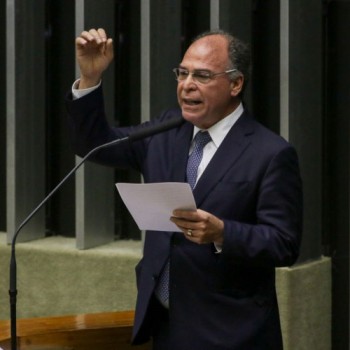 Relator da PEC dos Precatórios apresenta parecer à CCJ
